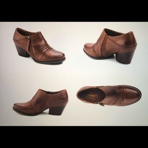 Raini bootie by Baretraps. Size 9